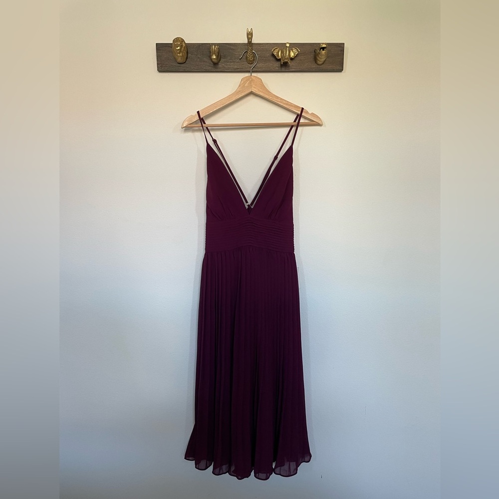 Lulu’s Elegant Purple V-Neck Dress